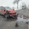 Między Nidzicą a Kozłowem ciągnik rolniczy z przyczepą zderzył się z samochodem osobowym marki Suzuki. W zdarzeniu brały udział 4 osoby.