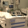 Czwarta fala pandemii koronawirusa to prawdziwe wyzwanie dla personelu medycznego. Do szpitali trafia coraz więcej osób, u których COVID-19 przybrał ciężki przebieg.