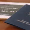 Prawie 250 tysięcy dofinansowania z Funduszu Dróg Samorządowych – umowę na taką kwotę podpisał wójt gminy Jedwabno i Wojewoda Warmińsko-Mazurski Artur Chojecki. Pieniądze już niebawem zostaną przekazane na przebudowę drogi w miejscowości Nowe Borowe.
