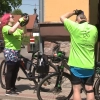 Członkowie fundacji „ORGANiści” kręcili na rowerach kilometry dla transplantologii. W Lidzbarku Warmińskim spotkali się z młodzieżą.